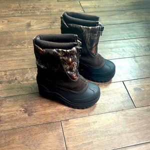 Itasca toddler boy size youth 9 boots